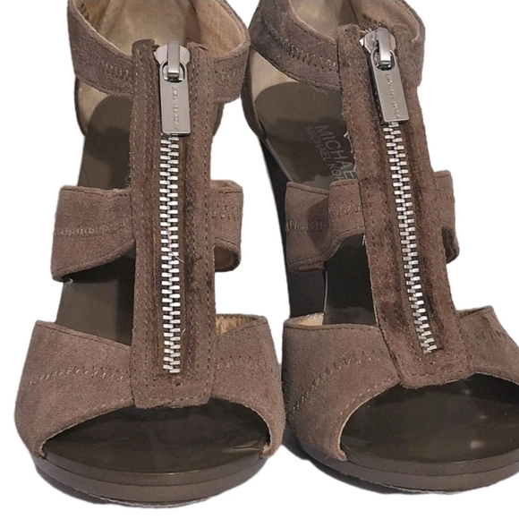 Michael Kors Berkley T Strap Zip Up Taupe Suede Leather Sandal Heels Size 8 M - Picture 4 of 13
